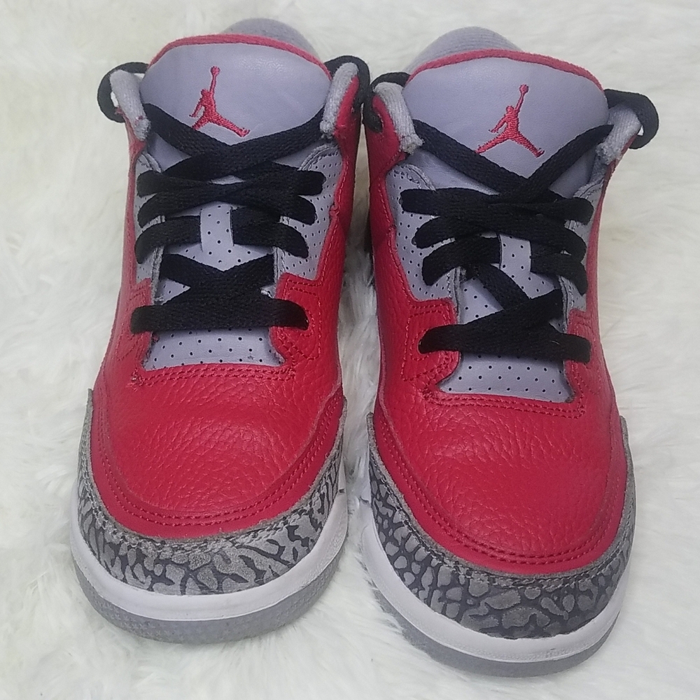 Air Jordan Retro 3 (used kids)